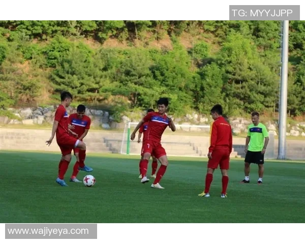 中国足球球星走进综艺舞台展现多面才华引发观众热议 中国足球球星走进综艺舞台展现多面才华引发观众热议