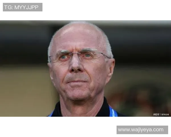 从球场到教练席:那些曾是足球明星的现役主教练故事 从球场到教练席:那些曾是足球明星的现役主教练故事