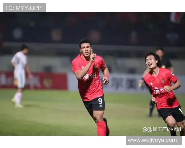 大核球星引领绿茵风暴探秘当代足球力量与荣耀崛起之路