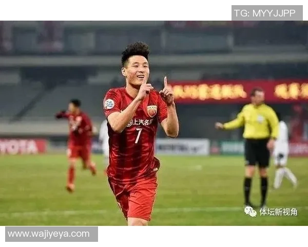 实况足球手游中超球星大盘点：探索最强球员与巅峰对决