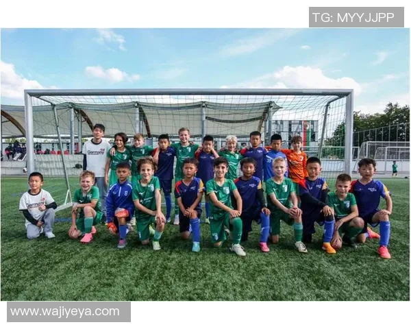 小球星少儿足球培训：培养未来足球明星，助力孩子全面发展