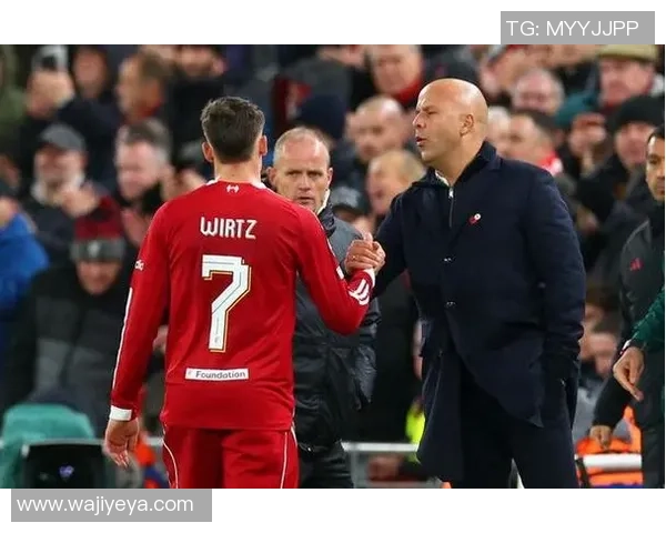 欧洲豪门球队频频出手签约自由身球星引爆转会市场风云